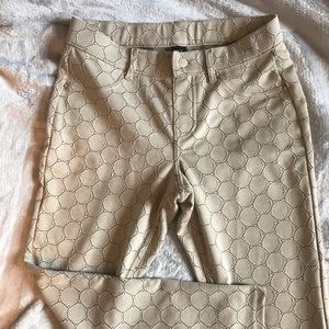 HUE Circlet Capris-Sandbar M